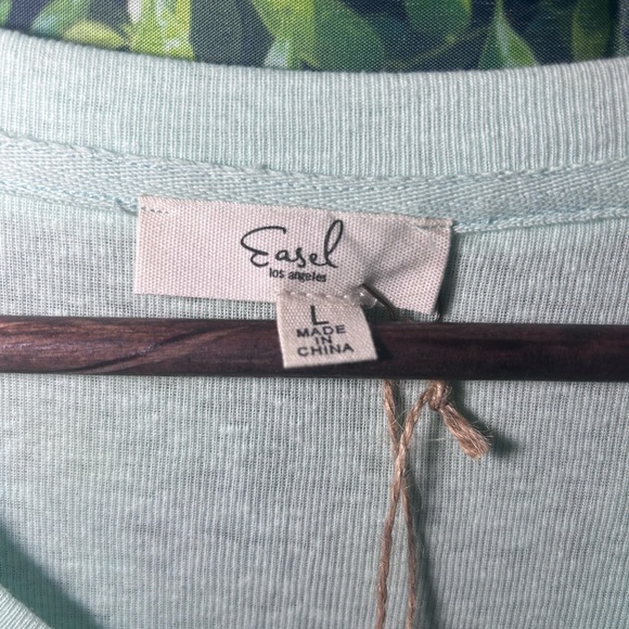 Easel Light Green V-Neck Short Sleeve Tee - Picture 3 of 5